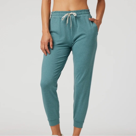 Vuori Women's Jogger Pants - Picture 1 of 9